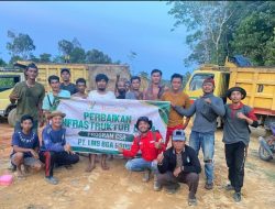 Program CSR PT LMS BGA Group Dukung Perbaikan dan Laterisasi Jalan di Sungai Puring